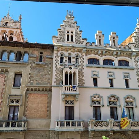 Apartaments Vicus 3 Con Vistas A La Plaza Mayor De 维克 外观 照片