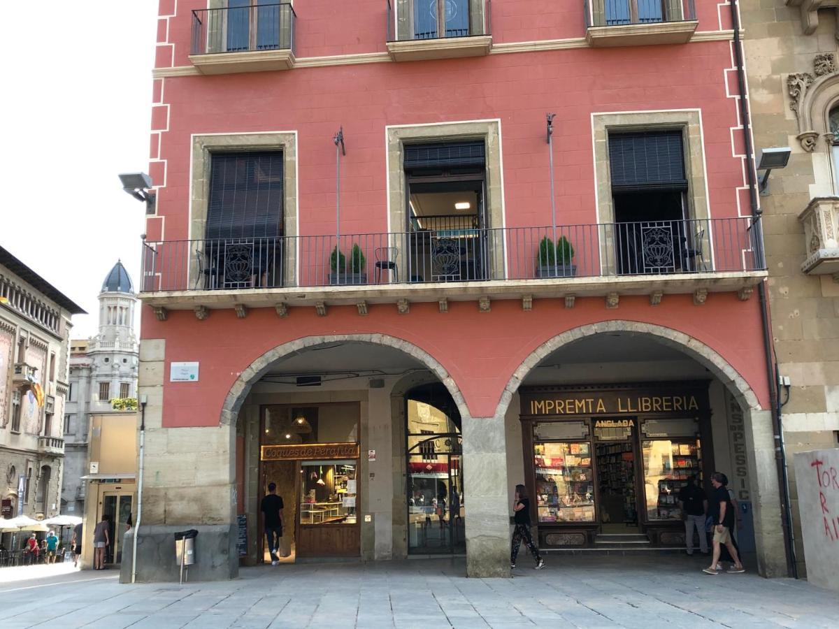Apartaments Vicus 3 Con Vistas A La Plaza Mayor De 维克 外观 照片