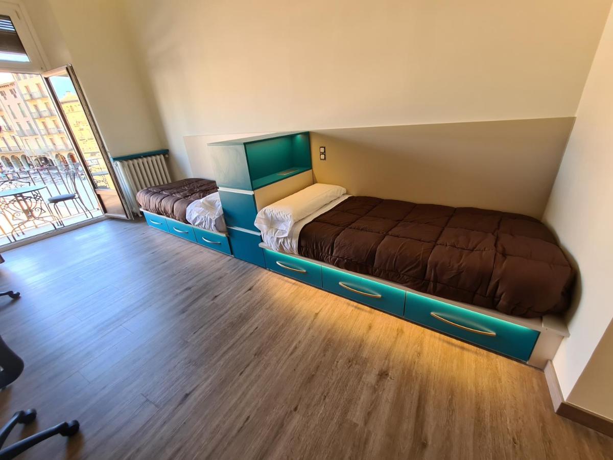 Apartaments Vicus 3 Con Vistas A La Plaza Mayor De 维克 外观 照片